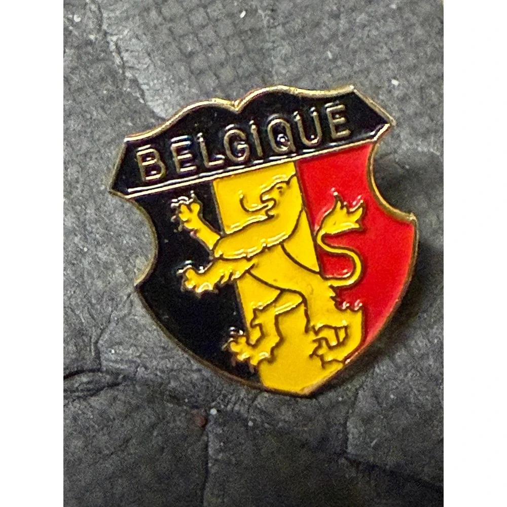 Belgique Belgium Pin Coat of Arms Shield Lapel Souvenir Travel Vintage Badge